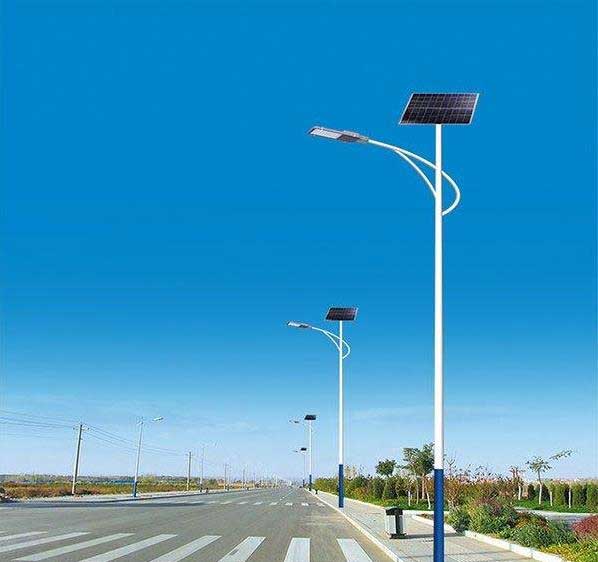 為什么太陽能路燈在城里很罕見？